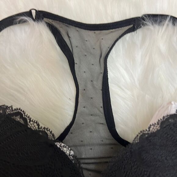 Victoria’s Secret black lace front closure push-up bra D24 - Picture 4 of 9